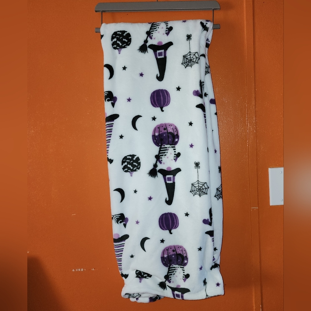 Halloween Gnomes in Costumes Colorful Witches Plush Throw Blanket - Picture 7 of 7